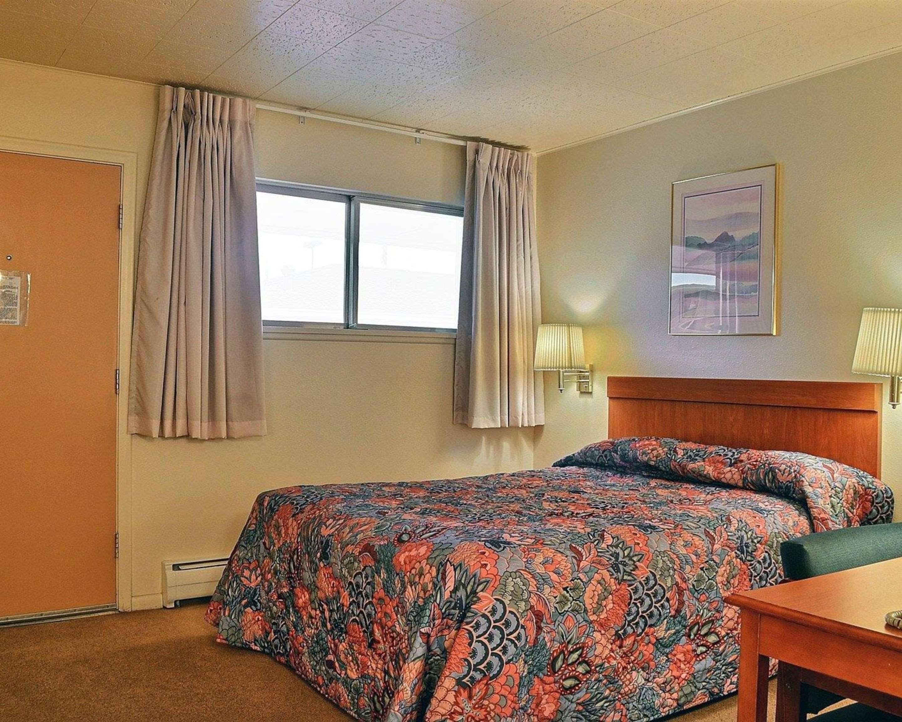 Skyline Motor Inn Cody Zewnętrze zdjęcie